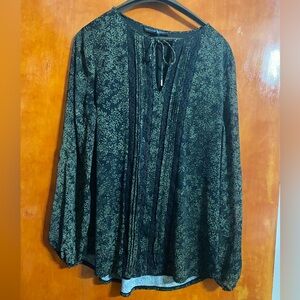 White House Black Market green floral matte tunic blouse size XL